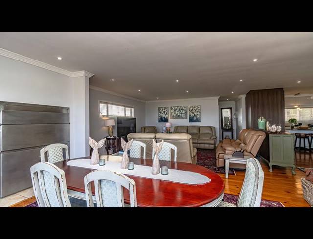 5 BEDROOM HOUSE FOR SALE IN SOUTHERN CROSS